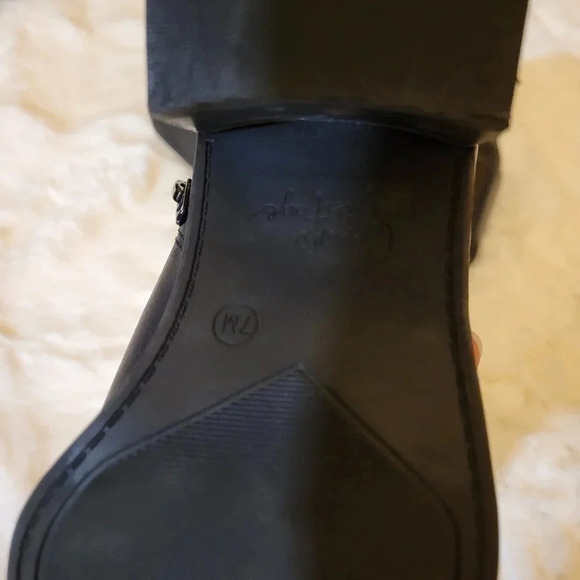 Crown Vintage Block Heel Black Leather Fashion Ankle Boots Zip 7 - Picture 6 of 7